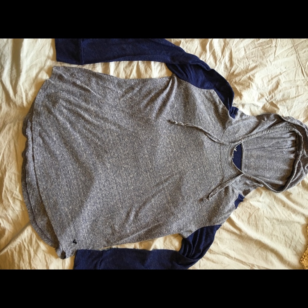 Hooded top
